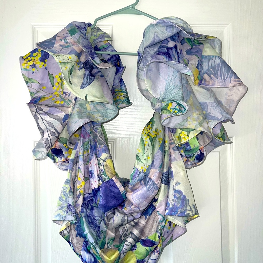 Pretty Little Thing white floral puff sleeve Bardot crop top. 20. Never worn.